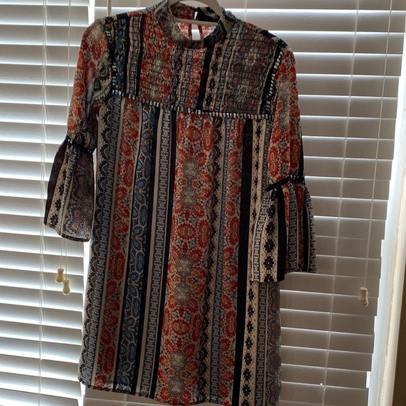 City triangles dress - Picture 2 of 4